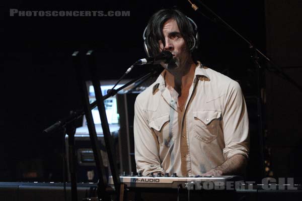 IDAHO - 2008-02-22 - PARIS - La Maroquinerie - Jeff Martin